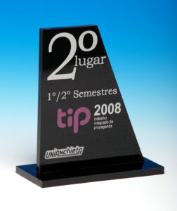 Troféu em acrílico personalizado — modelo 33 | Falcão Brindes