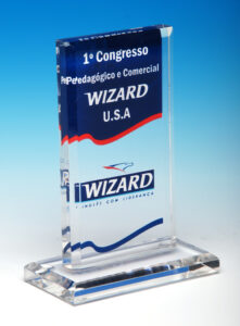 Troféu em acrílico personalizado — modelo 19 | Falcão Brindes