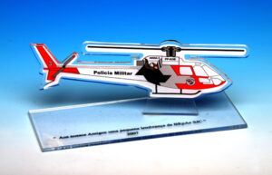 Troféu em acrílico personalizado — modelo 46 | Falcão Brindes